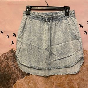 Cloth and Stone jean skirt size XS